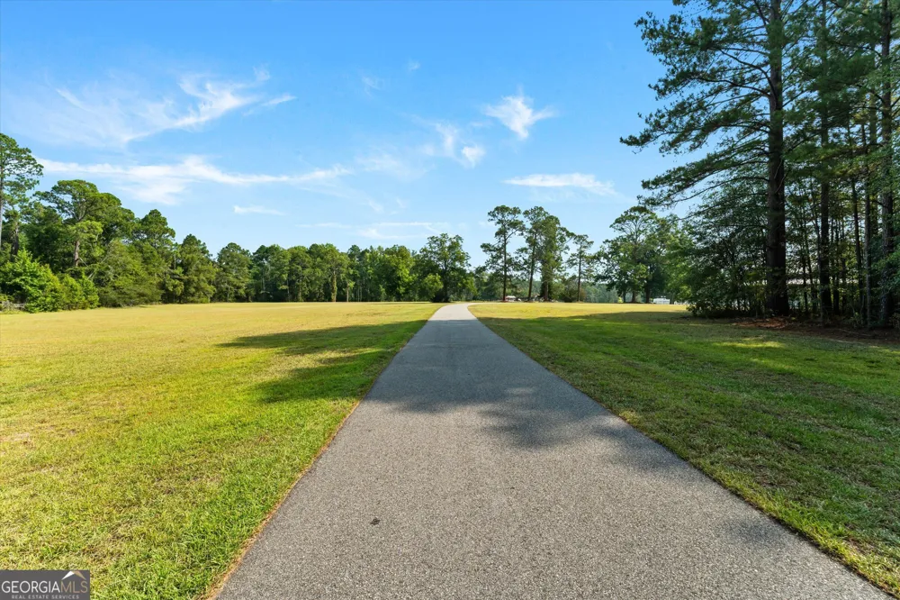 2224 Chainey Briar Rd Metter, GA 30439