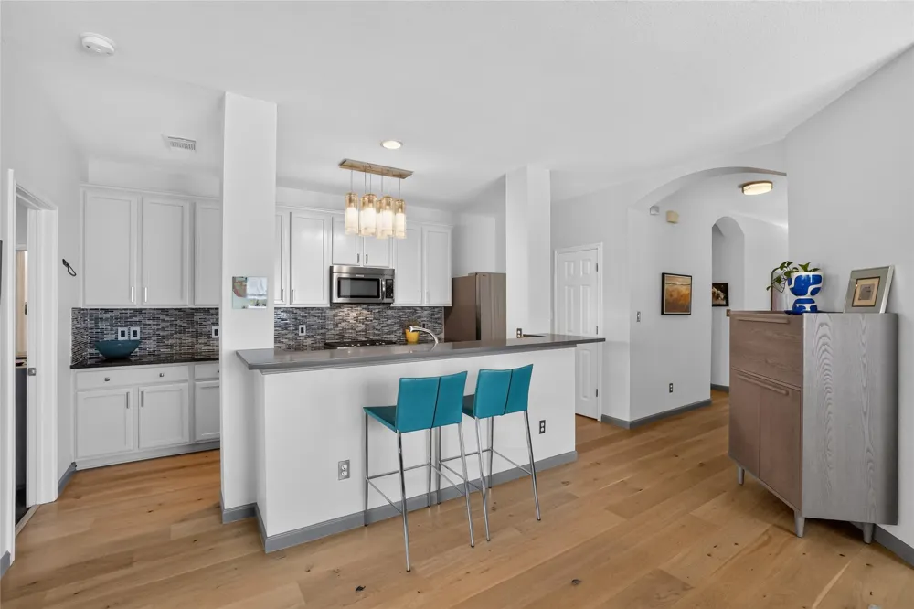 2713 Kinney Oaks Court Austin, TX 78704