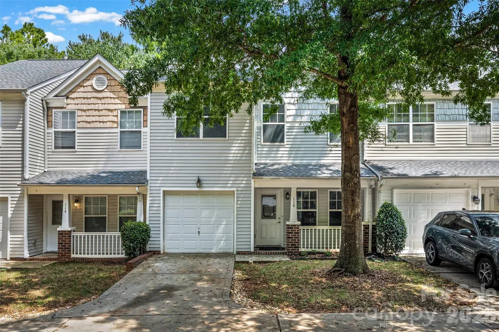 110 Deep Gap Court Charlotte, NC 28217
