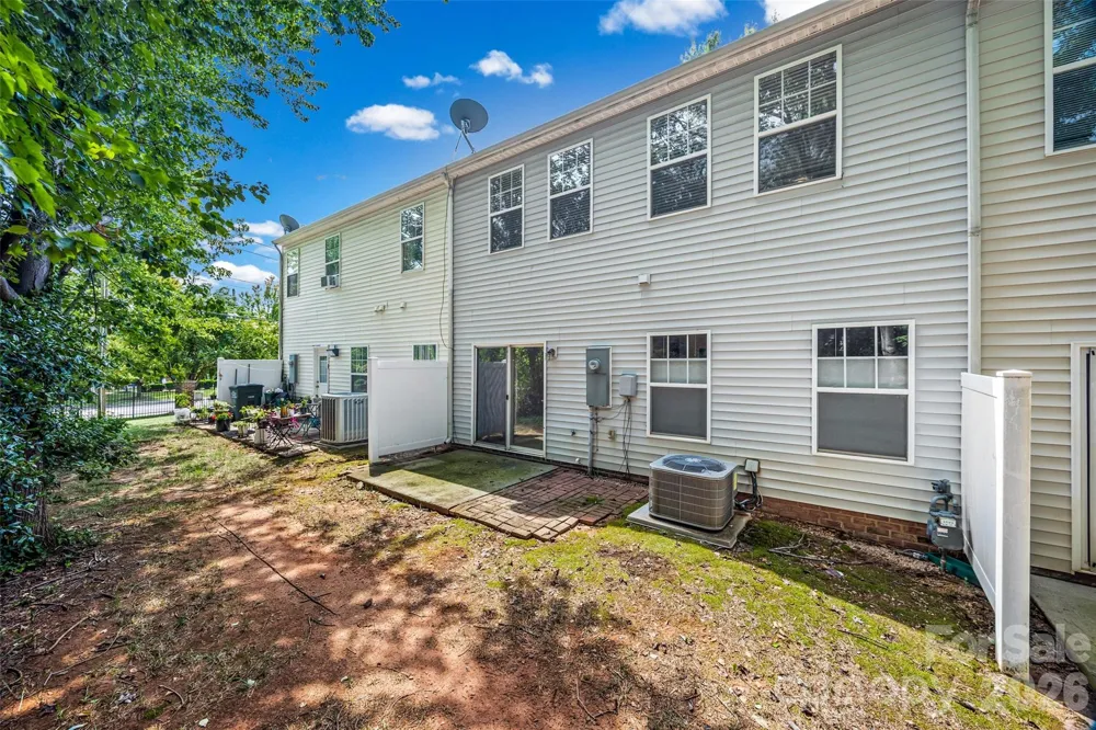 110 Deep Gap Court Charlotte, NC 28217