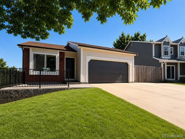 392 Eisenhower Drive Louisville, CO 80027