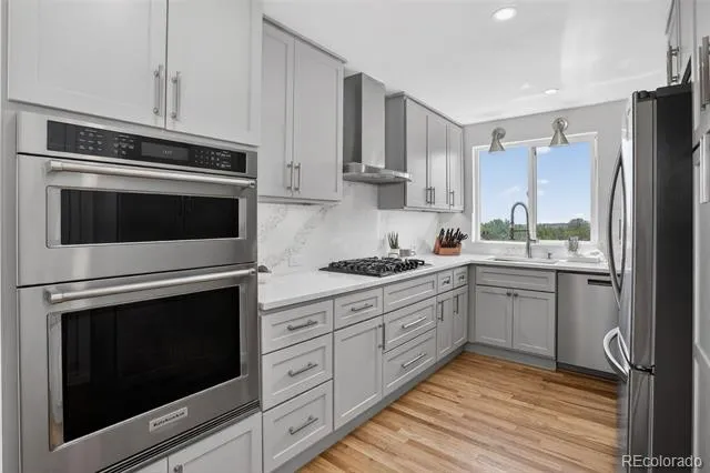 392 Eisenhower Drive Louisville, CO 80027