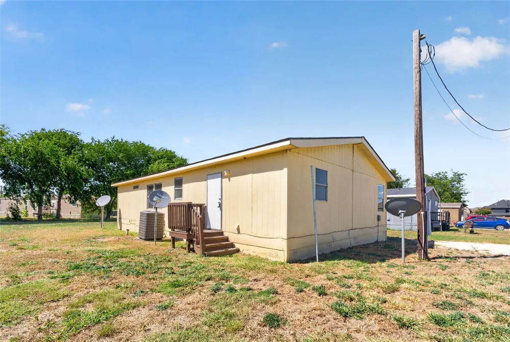 1341 Flying L Lane #16 Mansfield, TX 76063