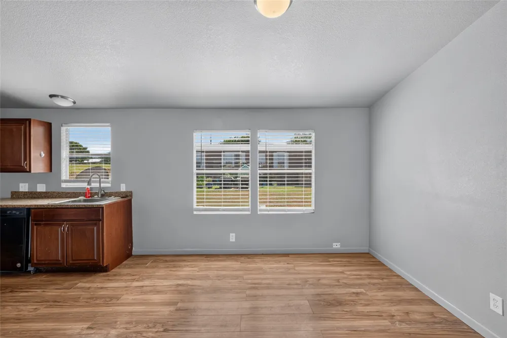 1341 Flying L Lane #16 Mansfield, TX 76063