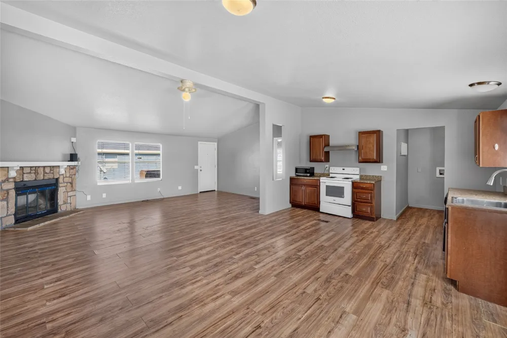 1341 Flying L Lane #16 Mansfield, TX 76063