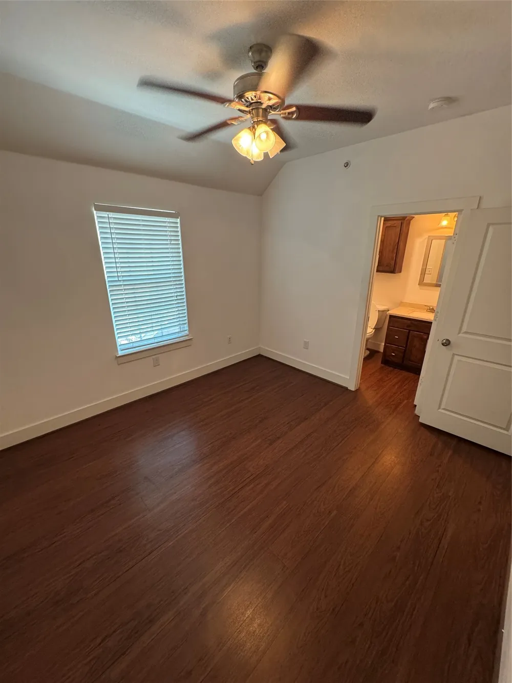 910 Fannin #203 Denton, TX 76201