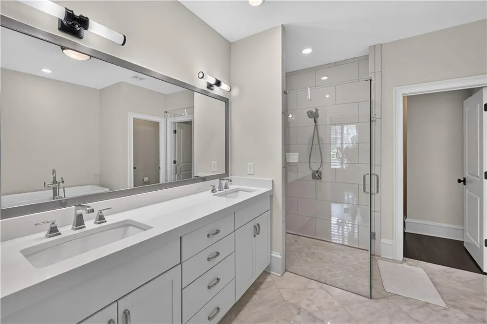 308 Stonemont Drive Atlanta, GA 30305