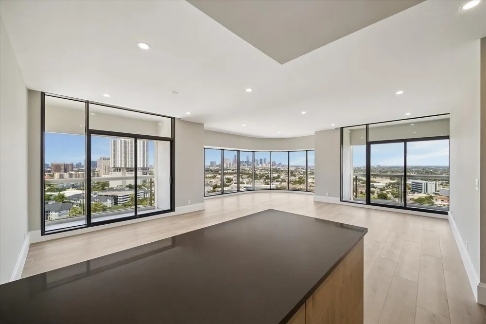 1701 Hermann Drive #18C Houston, TX 77004