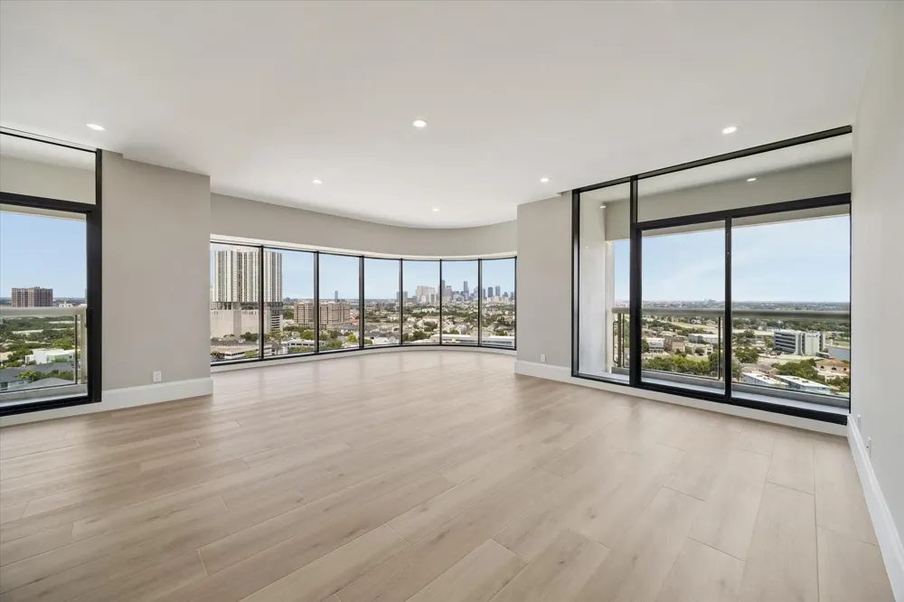 1701 Hermann Drive #18C Houston, TX 77004