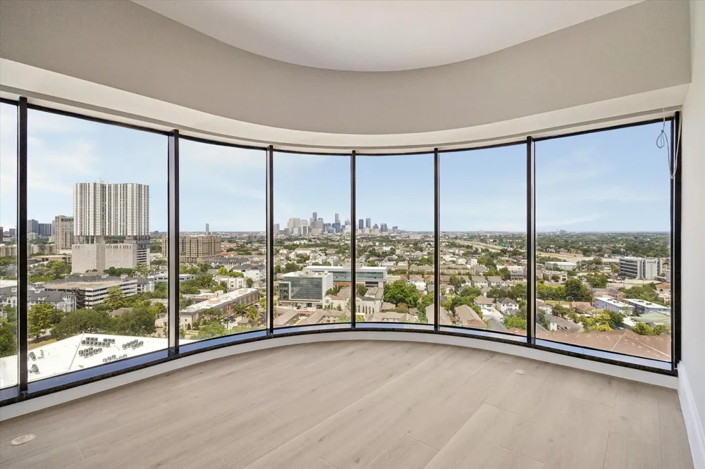 1701 Hermann Drive #18C Houston, TX 77004