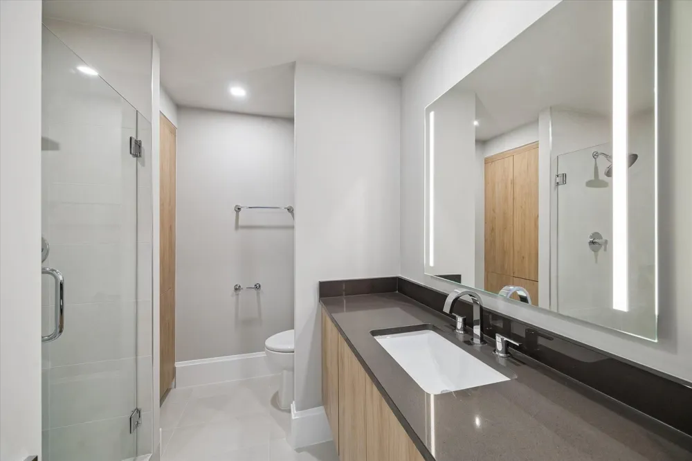 1701 Hermann Drive #18C Houston, TX 77004