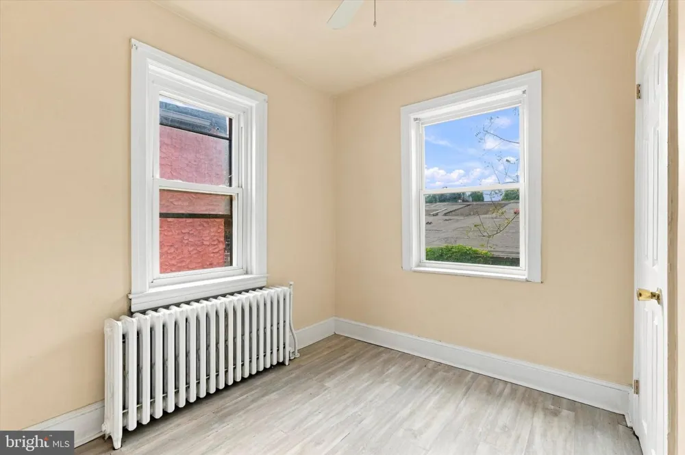 634 INDIANA AVENUE Philadelphia, PA 19133