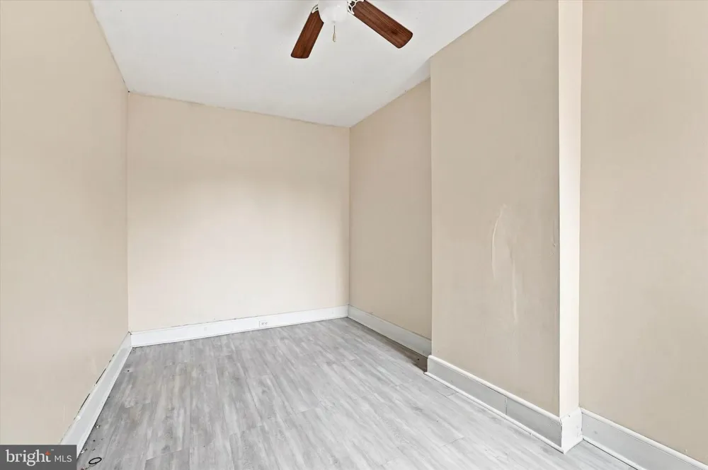 634 INDIANA AVENUE Philadelphia, PA 19133