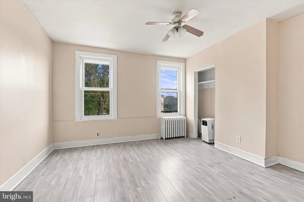 634 INDIANA AVENUE Philadelphia, PA 19133