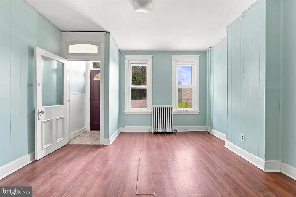 634 INDIANA AVENUE Philadelphia, PA 19133