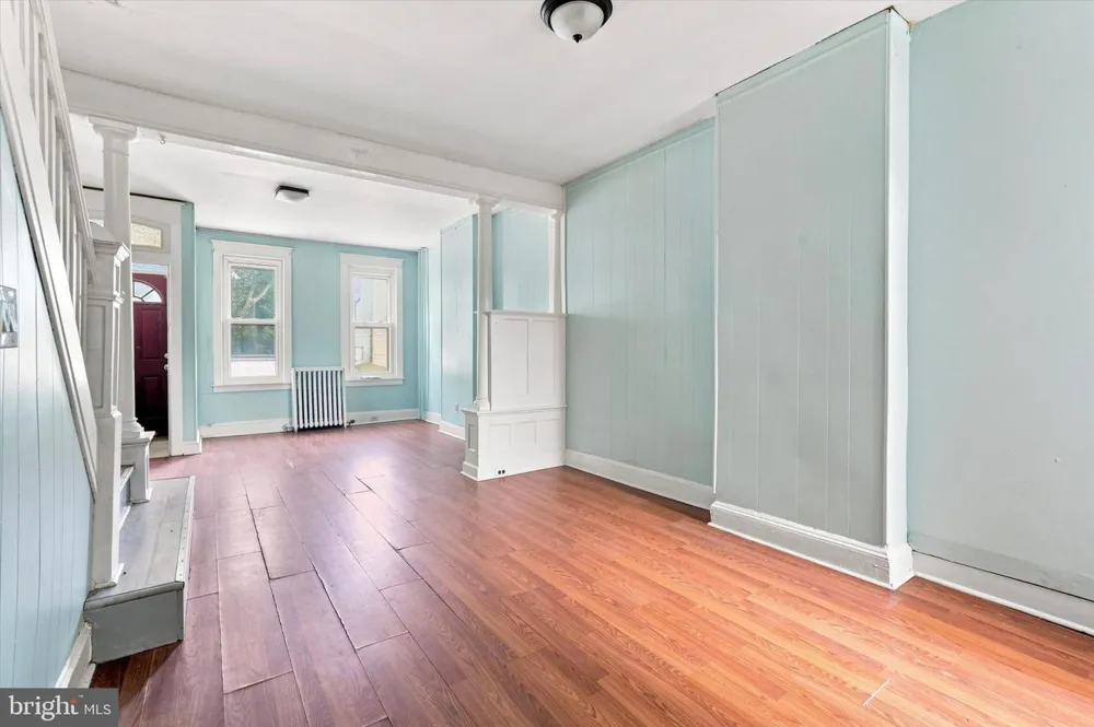 634 INDIANA AVENUE Philadelphia, PA 19133