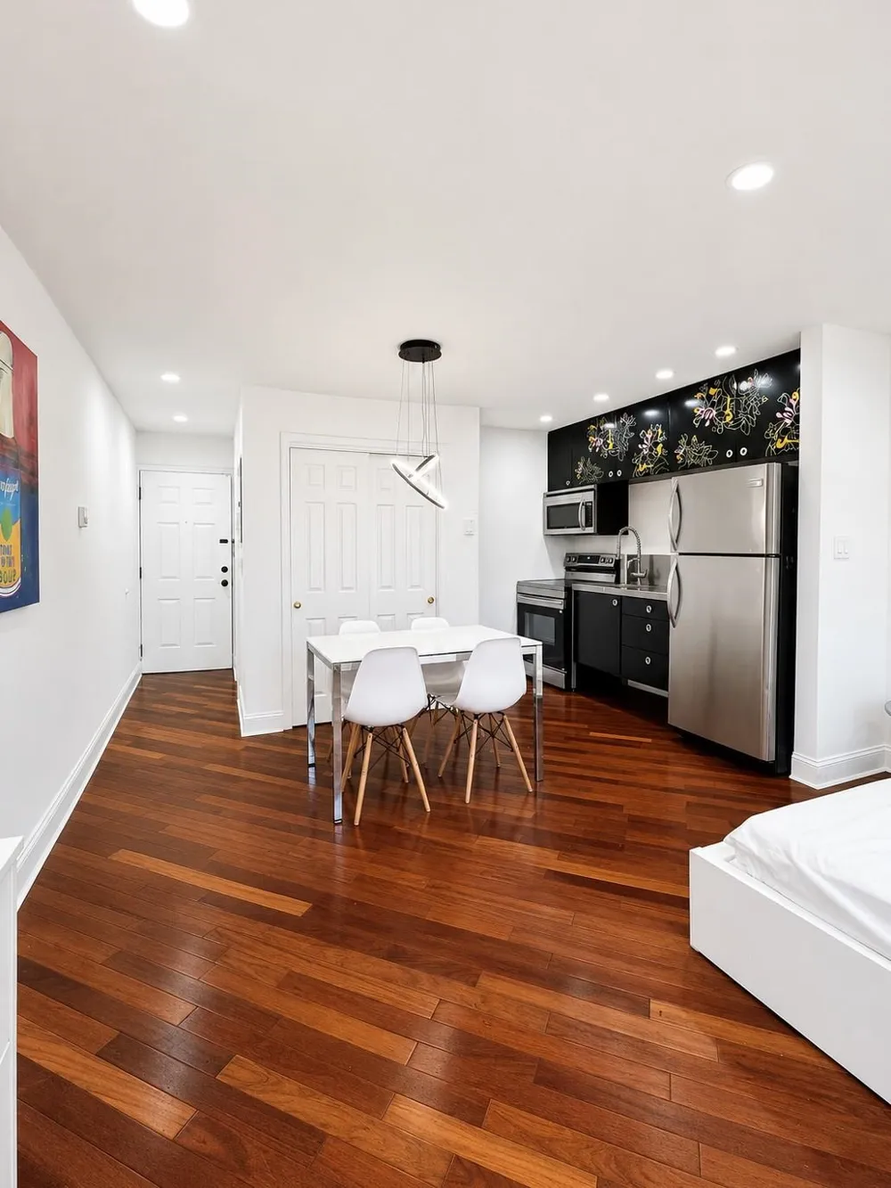 320 49TH ST Union City, NJ 07087