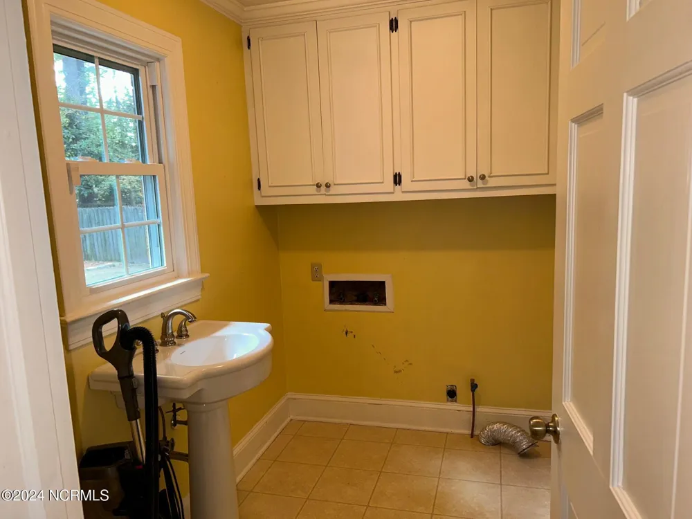 203 Wesley Road Greenville, NC 27858