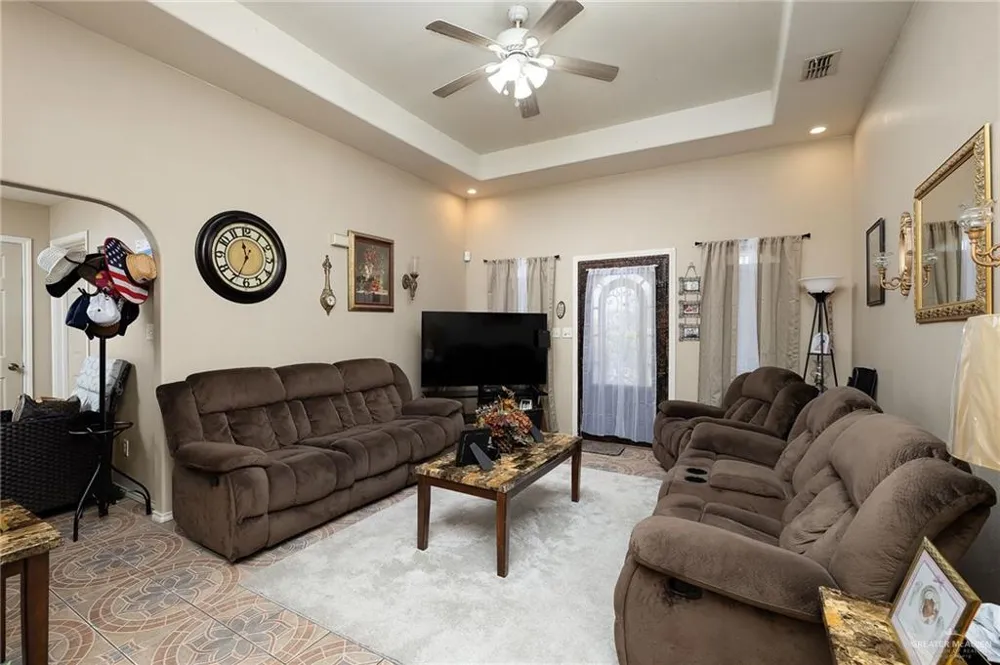 23582 Rio Concho Circle Harlingen, TX 78552