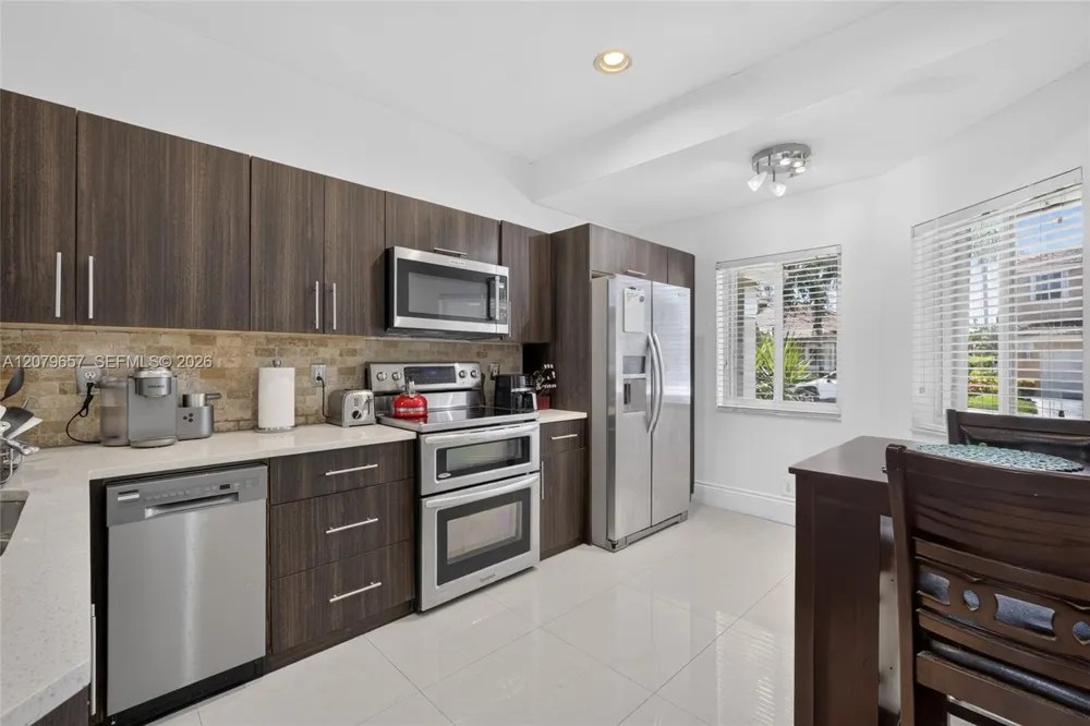 15891 SW 12th St Pembroke Pines, FL 33027