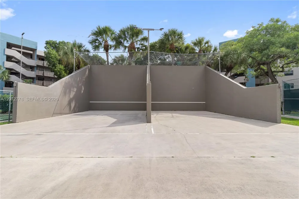 1101 Colony Point Circle ##123 Pembroke Pines, FL 33026