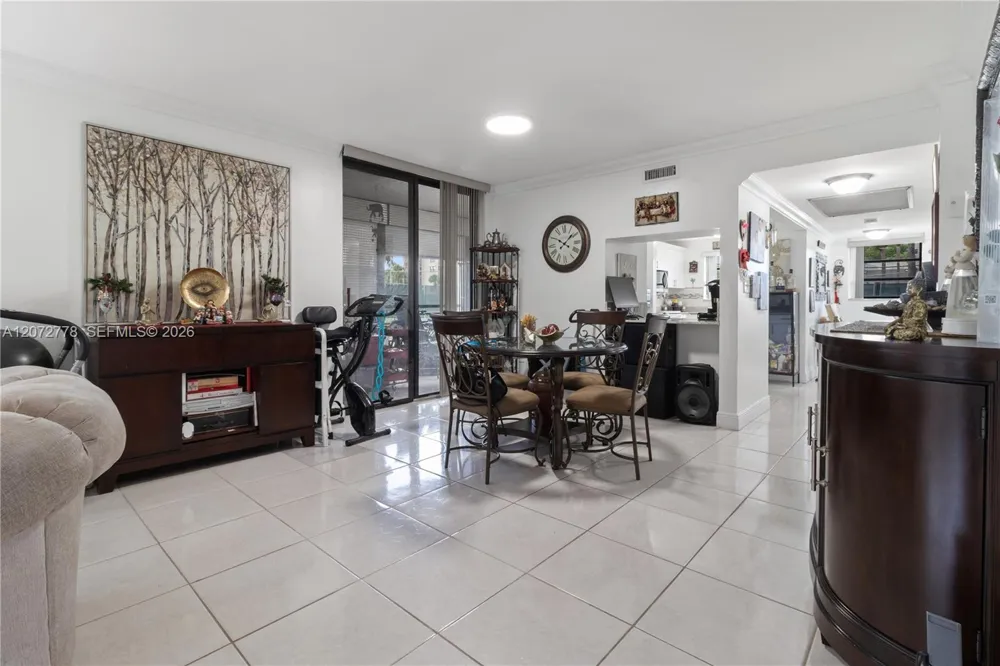 1101 Colony Point Circle ##123 Pembroke Pines, FL 33026