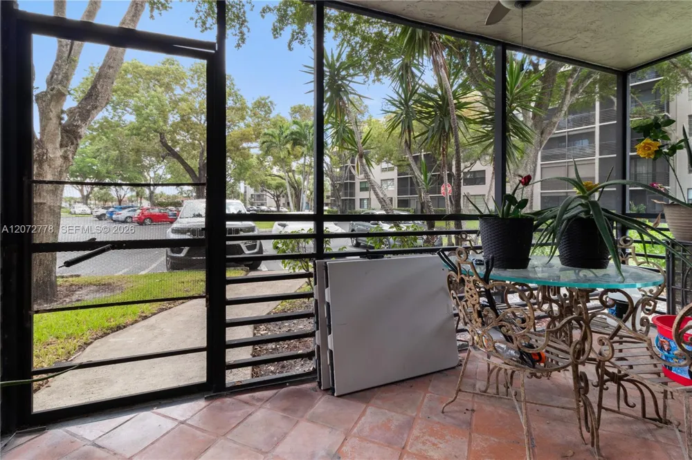 1101 Colony Point Circle ##123 Pembroke Pines, FL 33026