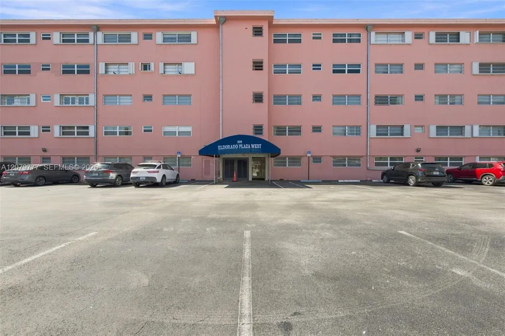 200 NE 12th Ave #1D Hallandale Beach, FL 33009
