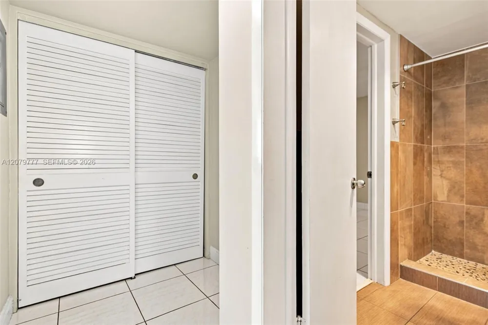 200 NE 12th Ave #1D Hallandale Beach, FL 33009