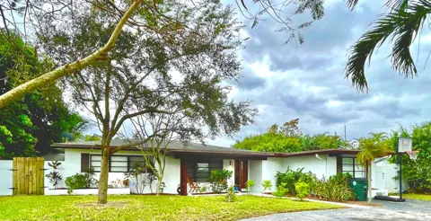 336 NE 28th Terrace