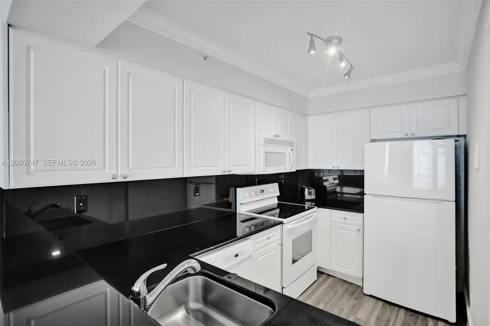 2501 S Ocean Dr #PH37 (available Non 3) Hollywood, FL 33019