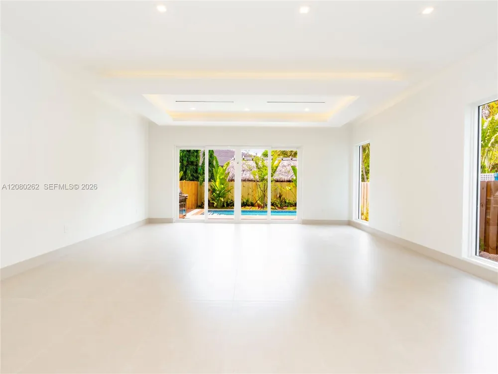 721 SW 7th Ave Fort Lauderdale, FL 33315