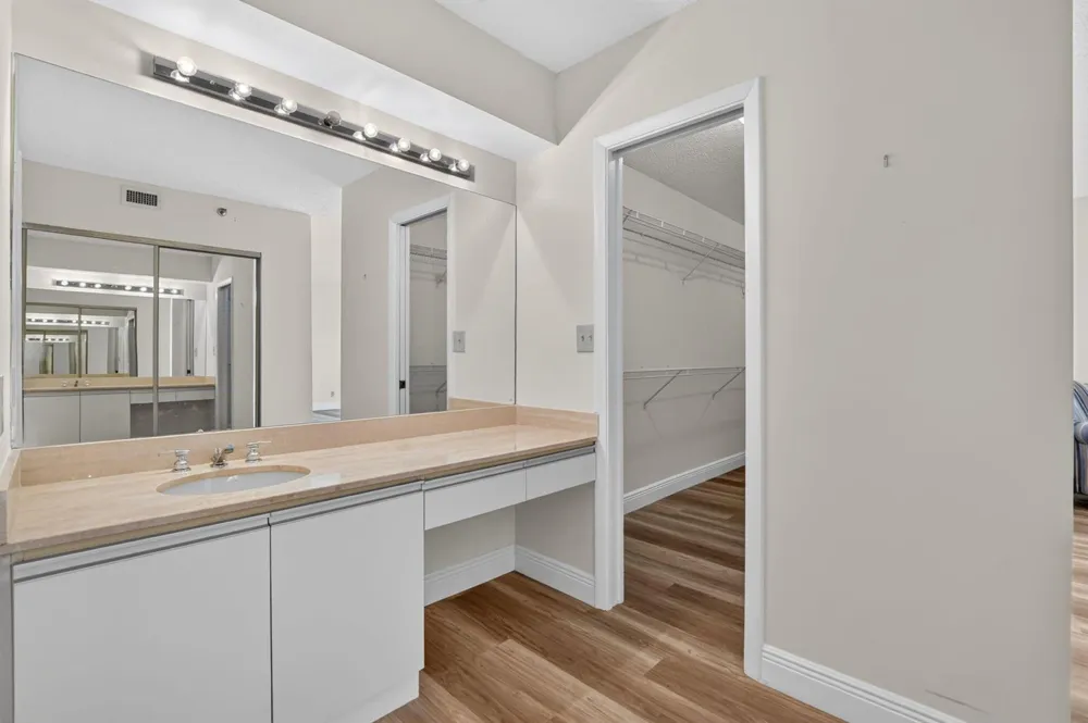7201 PROMENADE DRIVE #101 Boca Raton, FL 33433