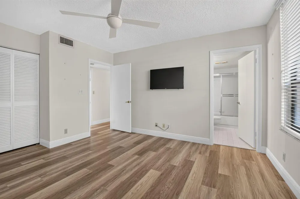 7201 PROMENADE DRIVE #101 Boca Raton, FL 33433