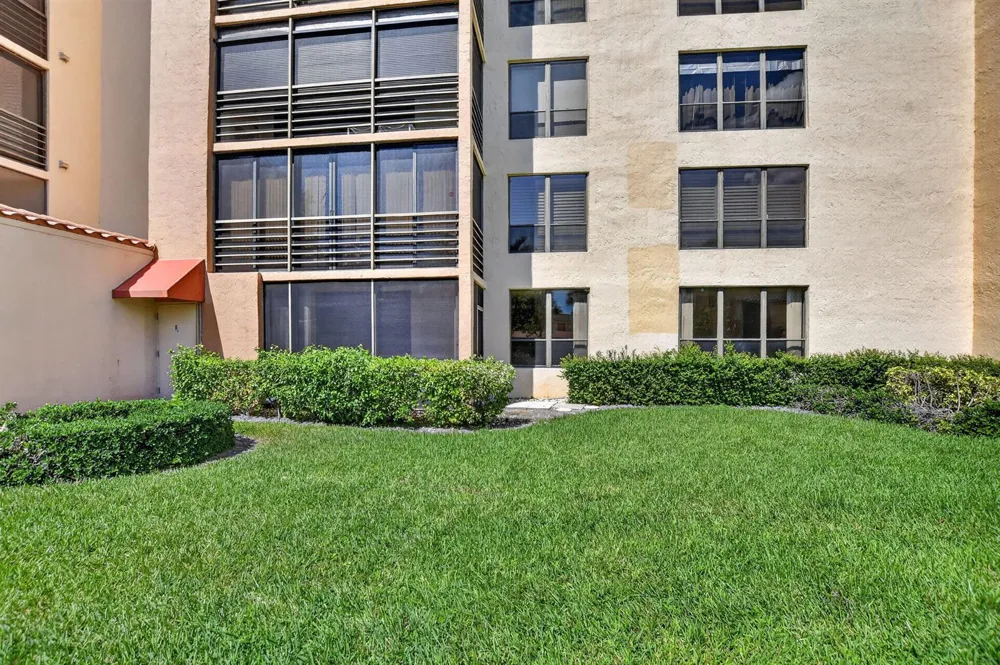7201 PROMENADE DRIVE #101 Boca Raton, FL 33433