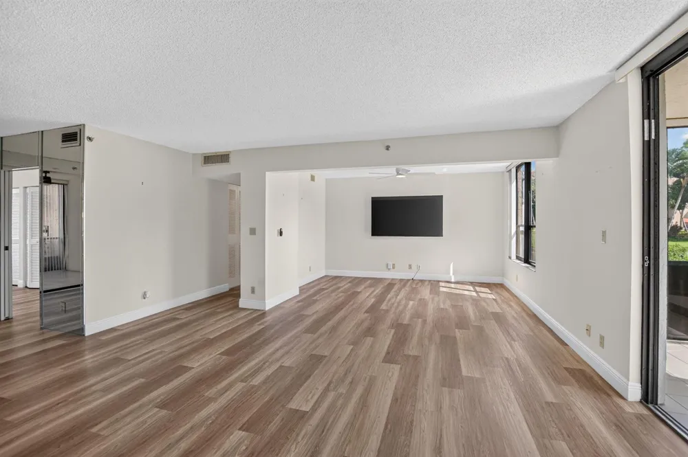 7201 PROMENADE DRIVE #101 Boca Raton, FL 33433