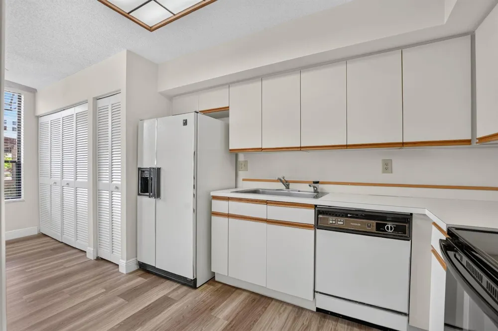 7201 PROMENADE DRIVE #101 Boca Raton, FL 33433