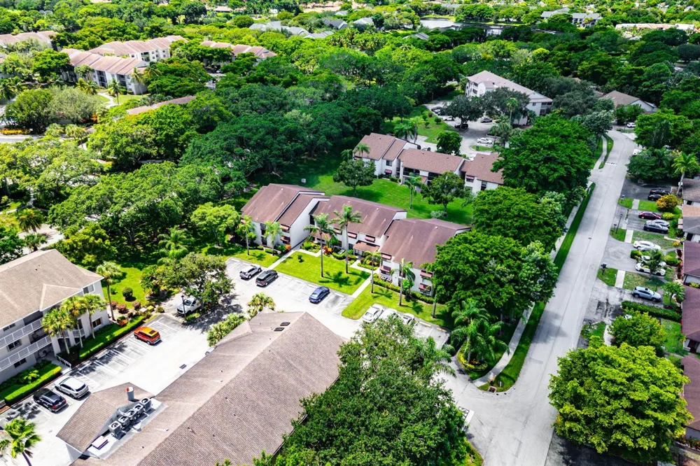 5040 Rose Hill Drive #206 Boynton Beach, FL 33437