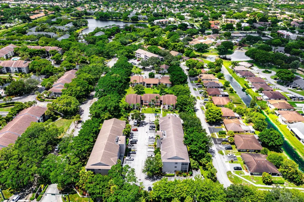 5040 Rose Hill Drive #206 Boynton Beach, FL 33437