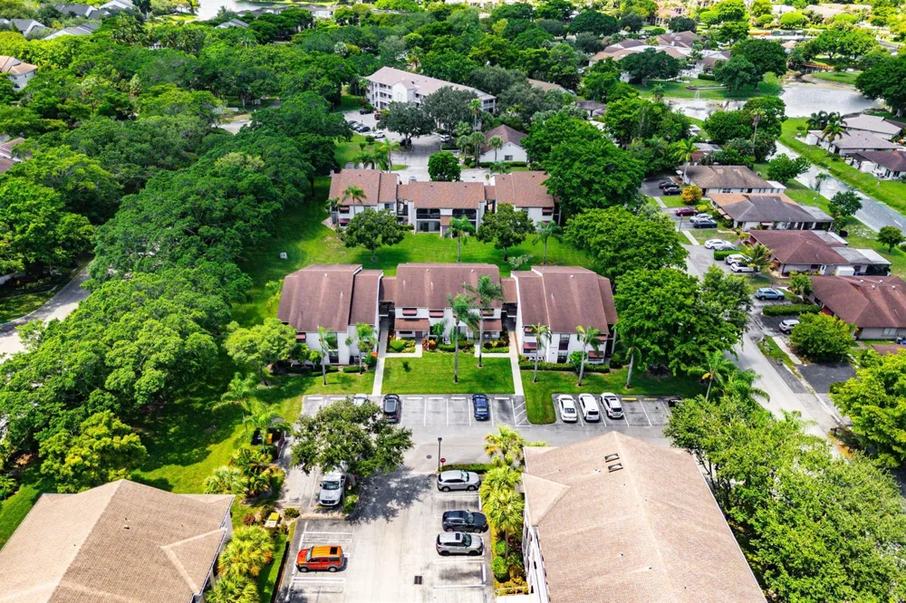 5040 Rose Hill Drive #206 Boynton Beach, FL 33437