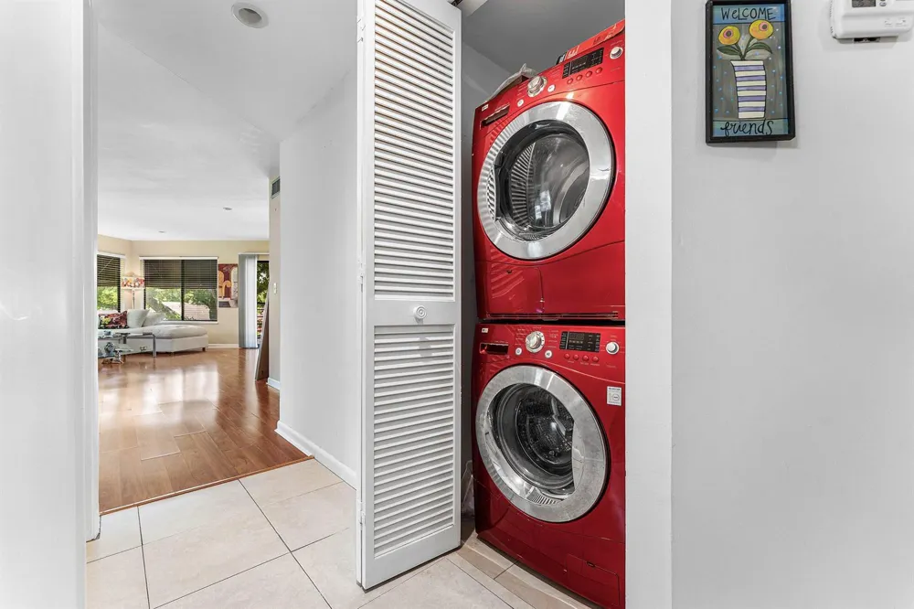 5040 Rose Hill Drive #206 Boynton Beach, FL 33437
