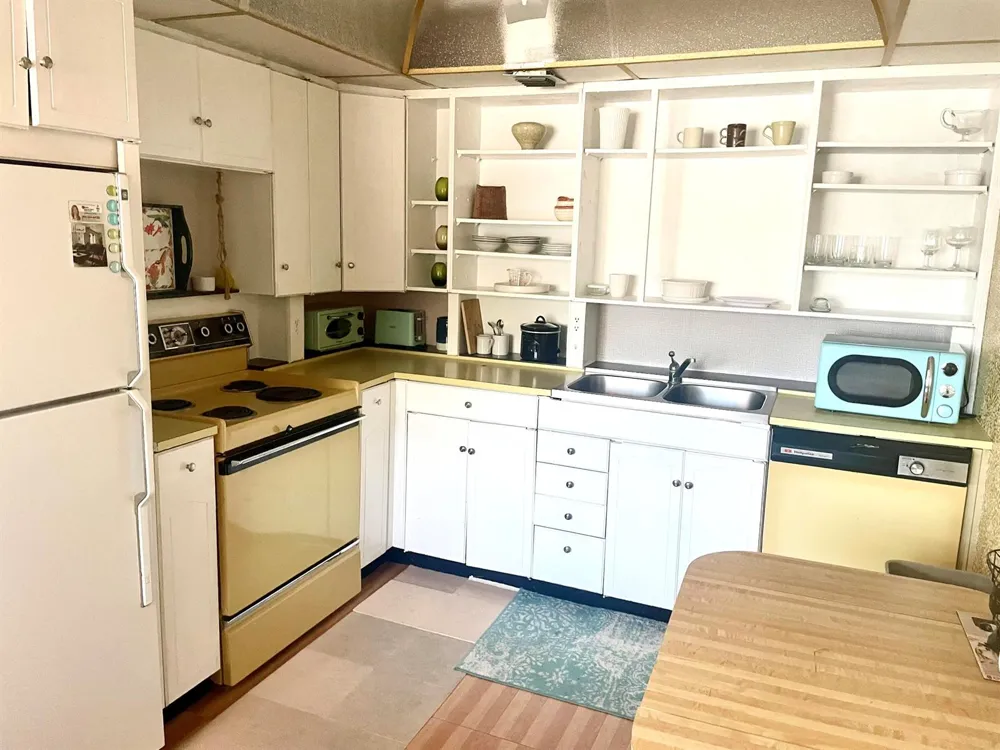 153 Keswick C Deerfield Beach, FL 33442
