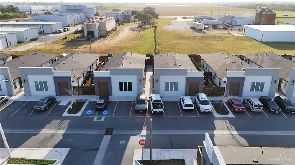 601 Coves Lane #3 Weslaco, TX 78596