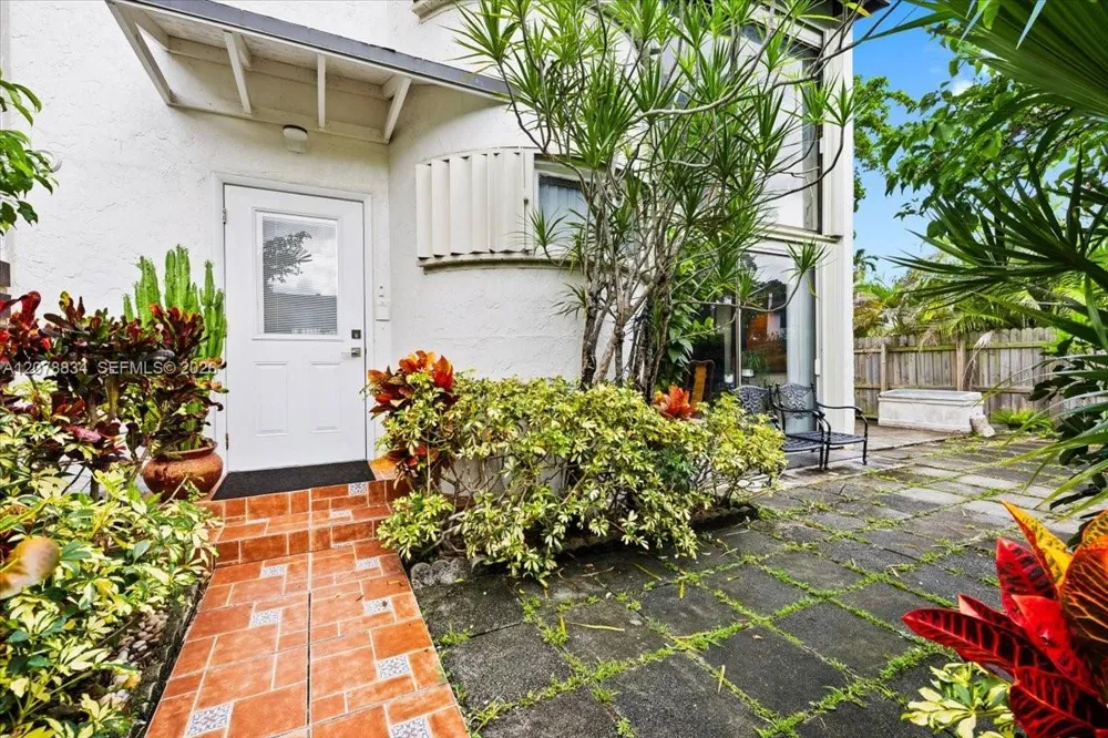 7100 SW 112th Ave Miami, FL 33173