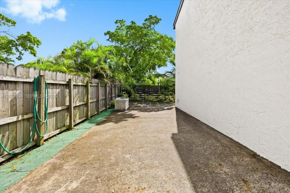 7100 SW 112th Ave Miami, FL 33173