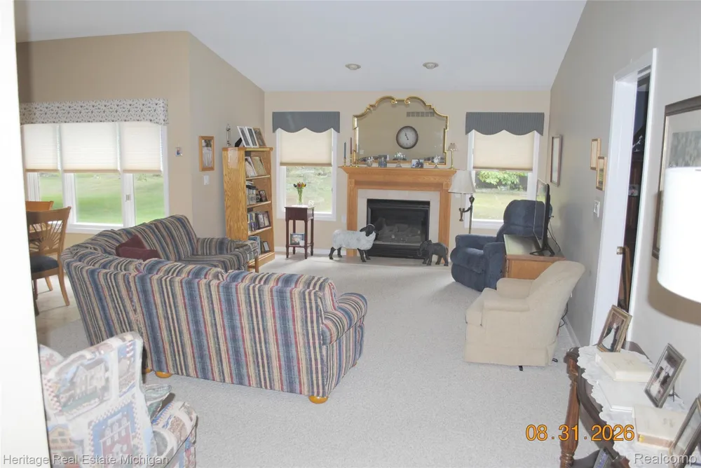 380 Walnut Drive South Lyon City, MI 48178