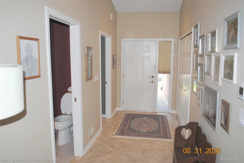 380 Walnut Drive South Lyon City, MI 48178