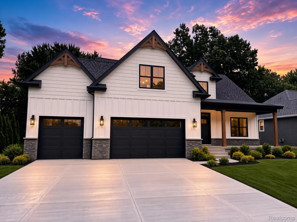 39816 Sylvia Street Harrison Charter Township, MI 48045