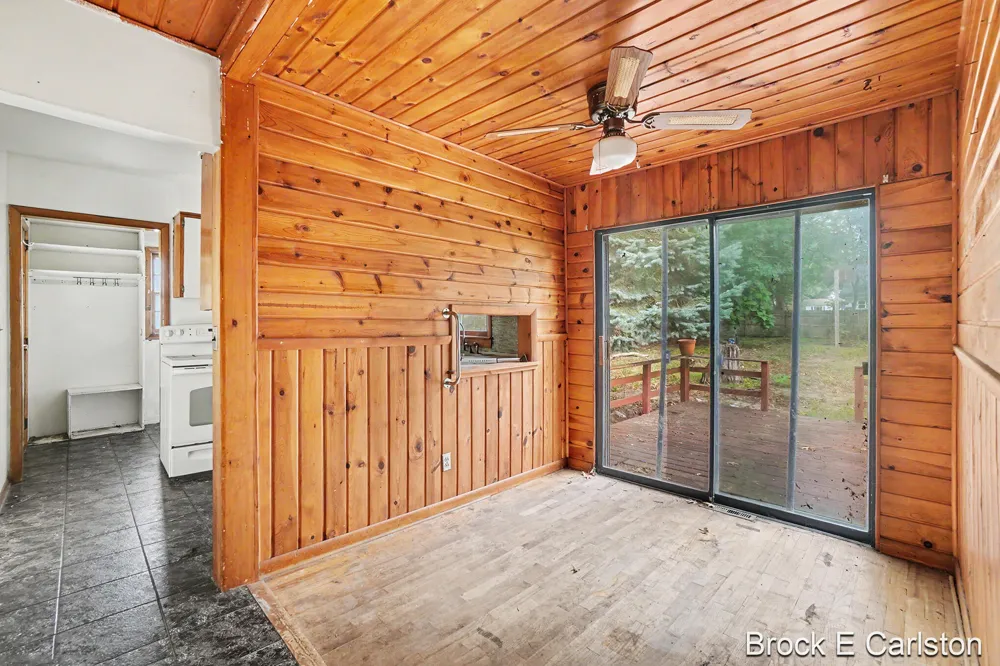 1442 Norwich Avenue Norton Shores City, MI 49444