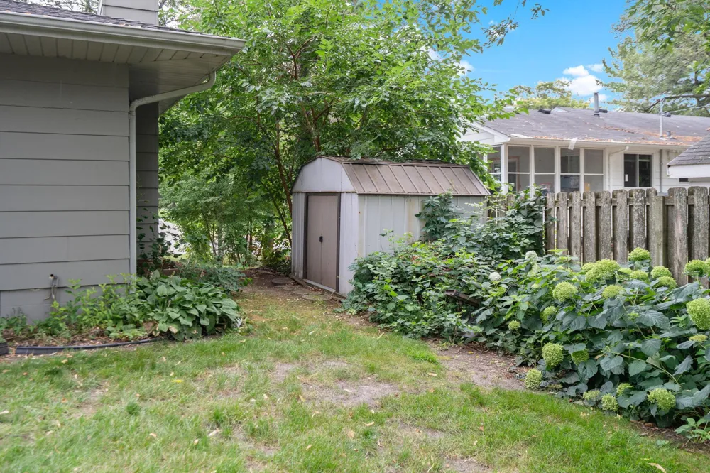 2125 Orkla Drive Golden Valley, MN 55427